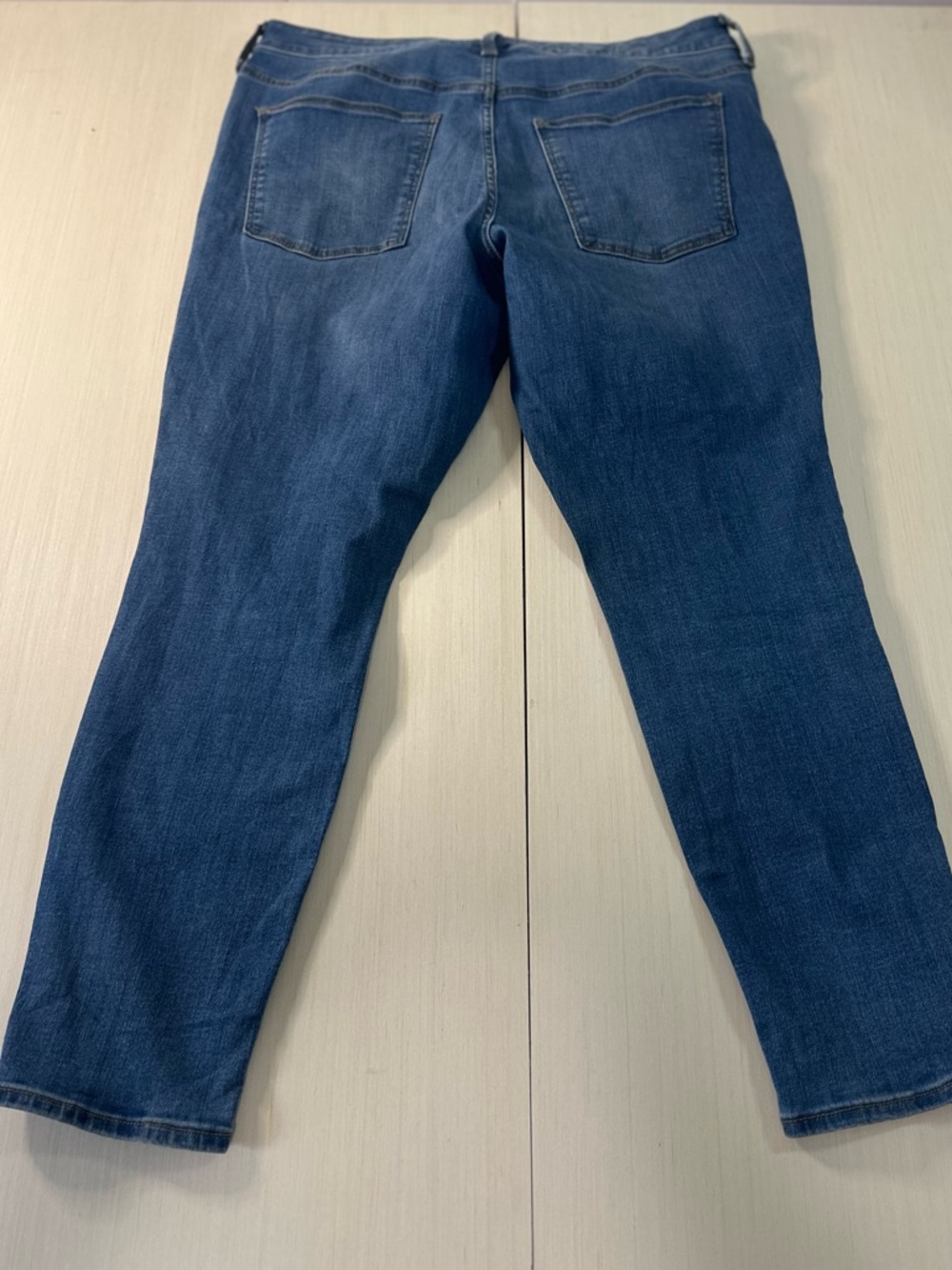 Universal Thread Men’s Slim Straight Jeans - Medium Blue